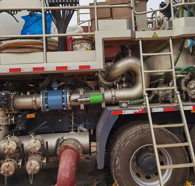 Na-22放射性儀表安裝在混砂車測(cè)量礦漿密度案例(圖2)